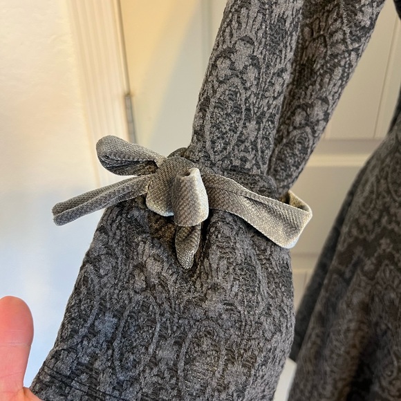 Dress - Picture 2 of 5